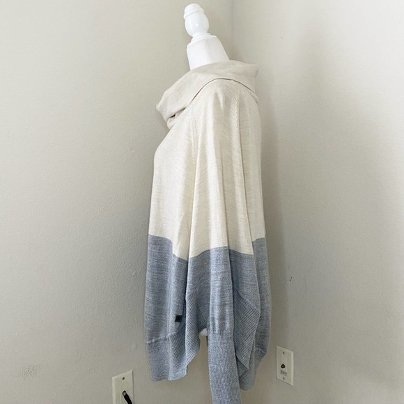 Smartwool - wool nokoni poncho pullover sweater circle hem cowl neck - Picture 4 of 7